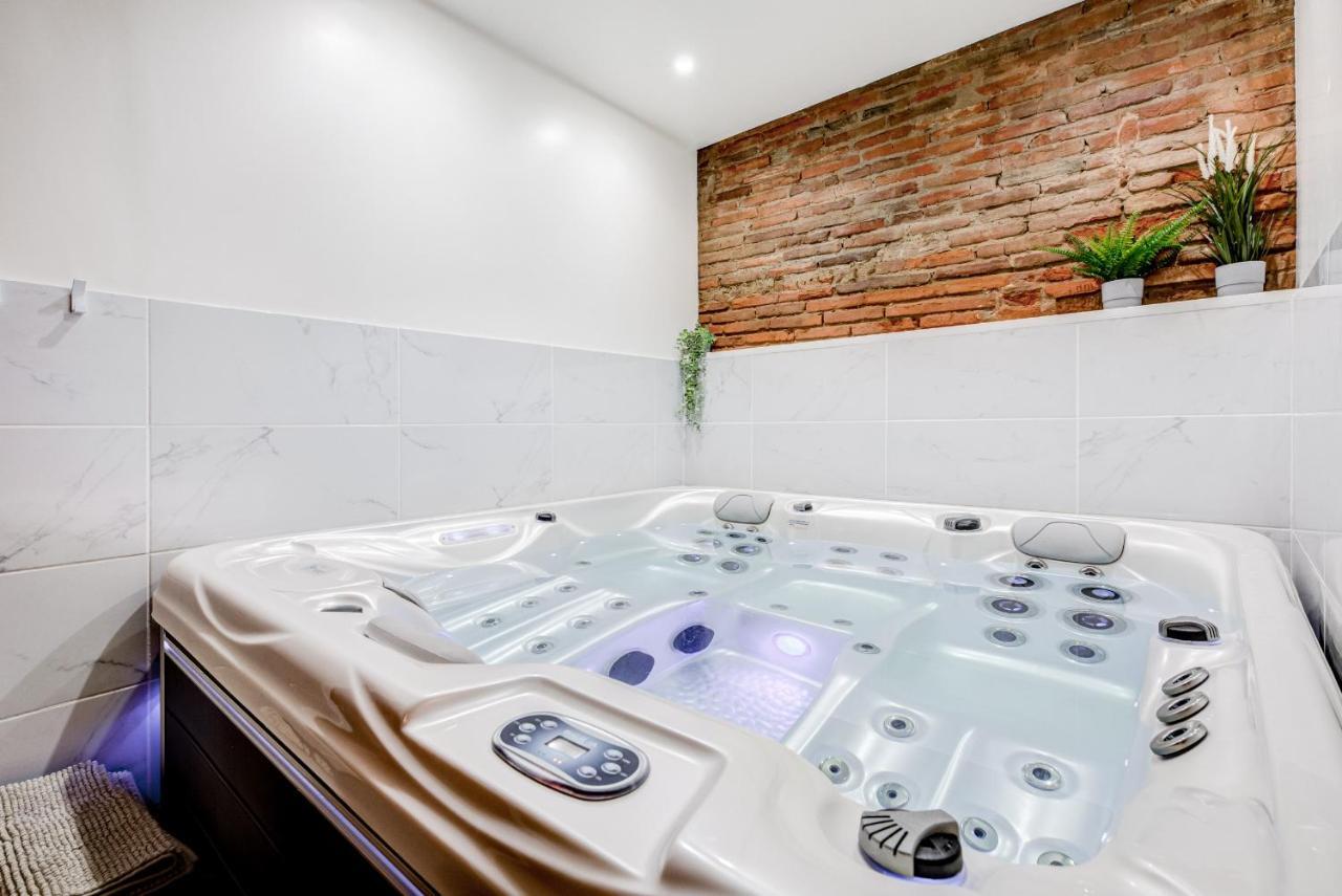 Spa Des Carmes Toulouse Eksteriør bilde